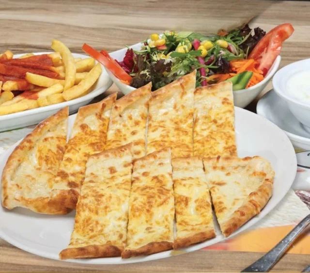 Kaşarlı Pide